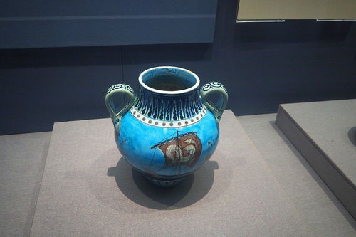 技臻于美 威廉·莫里斯与英国工艺美术运动展中的美术工艺品